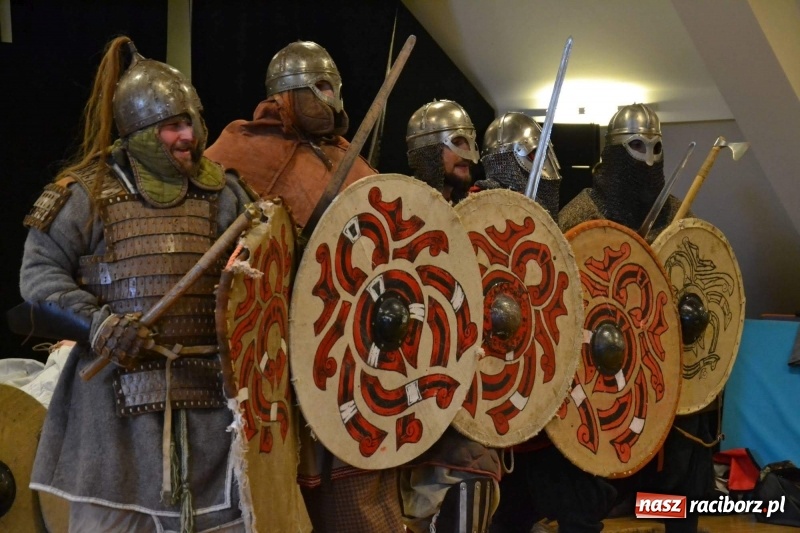 Zdjęcie w galerii na portalu naszraciborz.pl: Drengowie na finał ferii na zamku  wiadomości z regionu