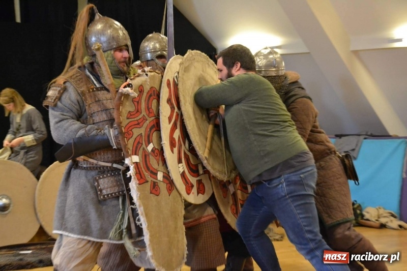 Zdjęcie w galerii na portalu naszraciborz.pl: Drengowie na finał ferii na zamku  wiadomości z regionu