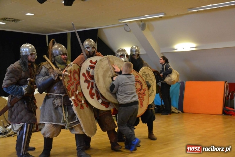 Zdjęcie w galerii na portalu naszraciborz.pl: Drengowie na finał ferii na zamku  wiadomości z regionu