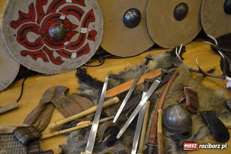 Zdjęcie w galerii na portalu naszraciborz.pl: Drengowie na finał ferii na zamku  wiadomości z regionu