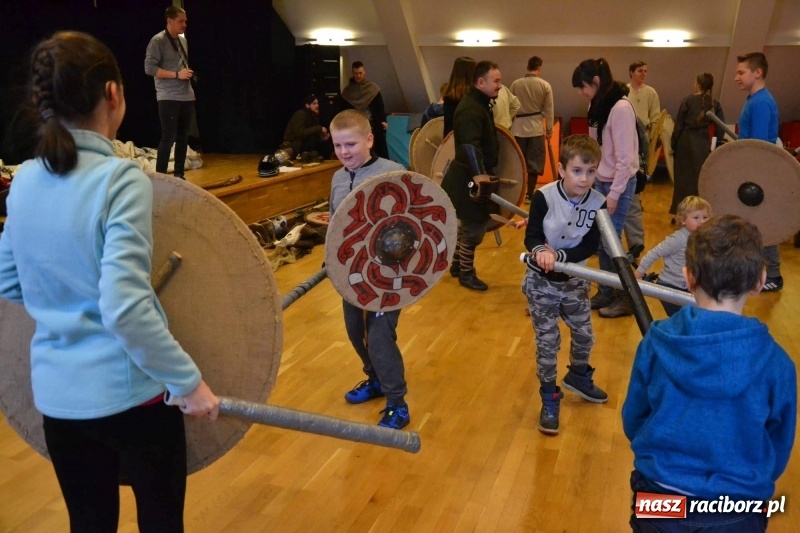 Zdjęcie w galerii na portalu naszraciborz.pl: Drengowie na finał ferii na zamku  wiadomości z regionu