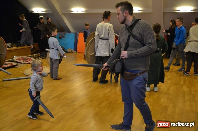 Zdjęcie w galerii na portalu naszraciborz.pl: Drengowie na finał ferii na zamku  wiadomości z regionu