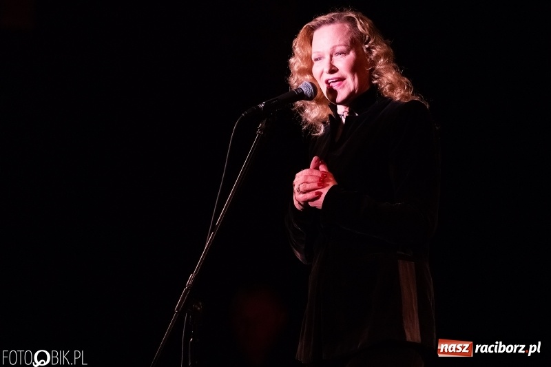 Zdjęcie w galerii na portalu naszraciborz.pl: Koncert Edyty Geppert w Raciborskim Centrum Kultury wiadomości z regionu