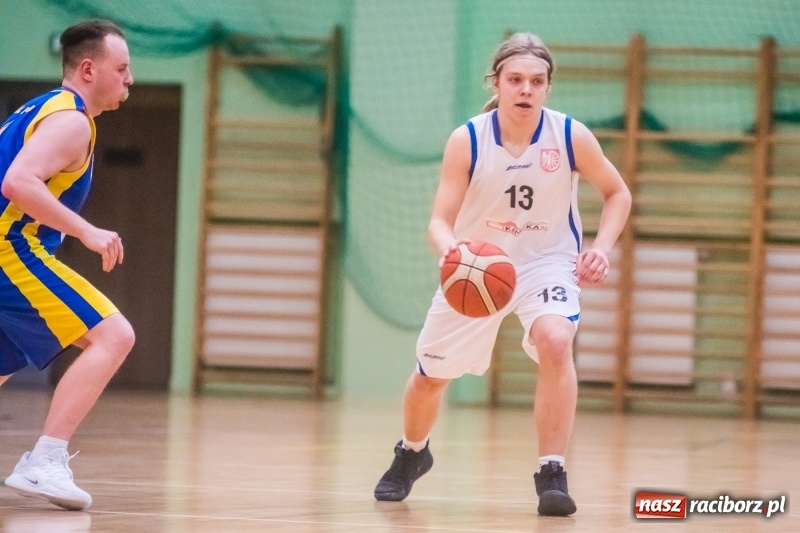 Zdjęcie w galerii na portalu naszraciborz.pl: Koszykówka: Ofensywa zmiażdżyła brzeską Stal wiadomości z regionu