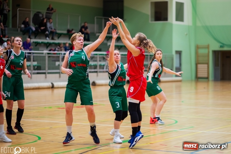 Zdjęcie w galerii na portalu naszraciborz.pl: Biała Gwiazda lepsza od raciborzanek. Zdecydowała trzecia kwarta wiadomości z regionu