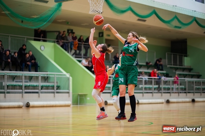 Zdjęcie w galerii na portalu naszraciborz.pl: Biała Gwiazda lepsza od raciborzanek. Zdecydowała trzecia kwarta wiadomości z regionu