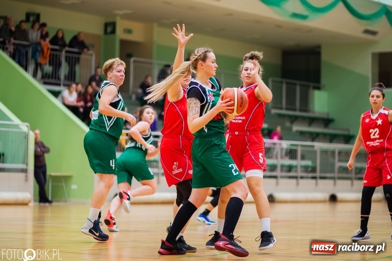 Zdjęcie w galerii na portalu naszraciborz.pl: Biała Gwiazda lepsza od raciborzanek. Zdecydowała trzecia kwarta wiadomości z regionu
