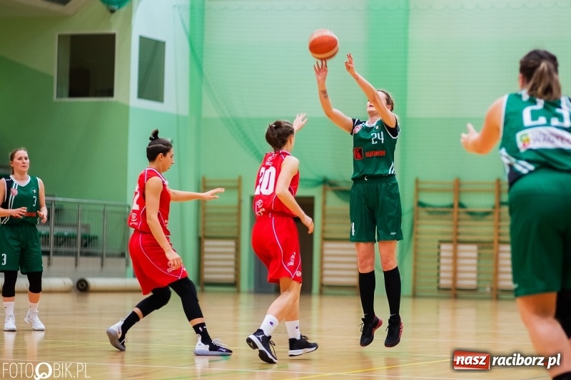 Zdjęcie w galerii na portalu naszraciborz.pl: Biała Gwiazda lepsza od raciborzanek. Zdecydowała trzecia kwarta wiadomości z regionu