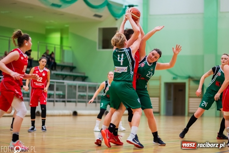 Zdjęcie w galerii na portalu naszraciborz.pl: Biała Gwiazda lepsza od raciborzanek. Zdecydowała trzecia kwarta wiadomości z regionu