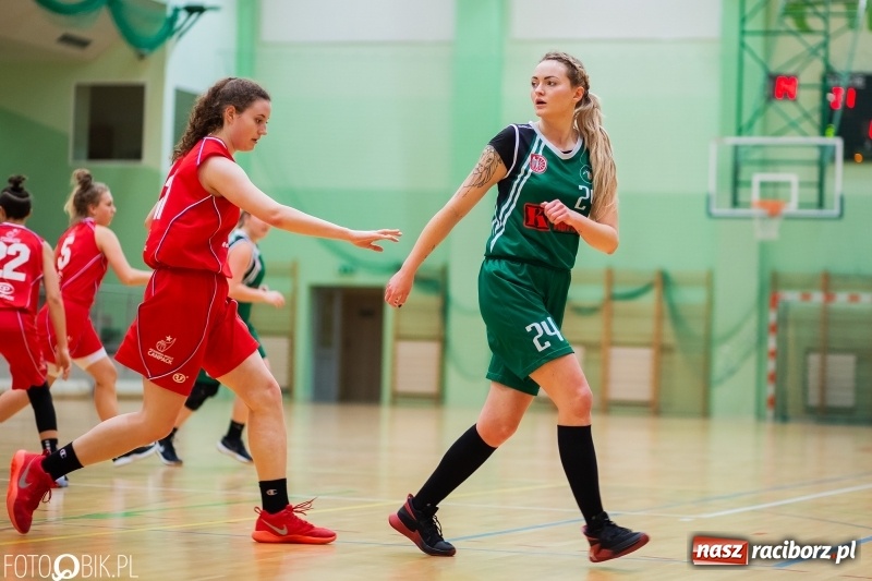 Zdjęcie w galerii na portalu naszraciborz.pl: Biała Gwiazda lepsza od raciborzanek. Zdecydowała trzecia kwarta wiadomości z regionu