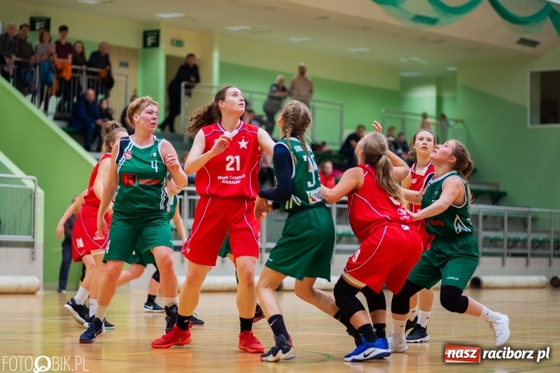 Zdjęcie w galerii na portalu naszraciborz.pl: Biała Gwiazda lepsza od raciborzanek. Zdecydowała trzecia kwarta wiadomości z regionu