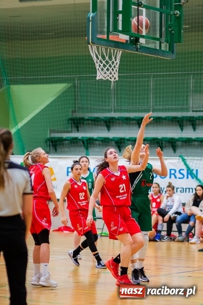 Zdjęcie w galerii na portalu naszraciborz.pl: Biała Gwiazda lepsza od raciborzanek. Zdecydowała trzecia kwarta wiadomości z regionu