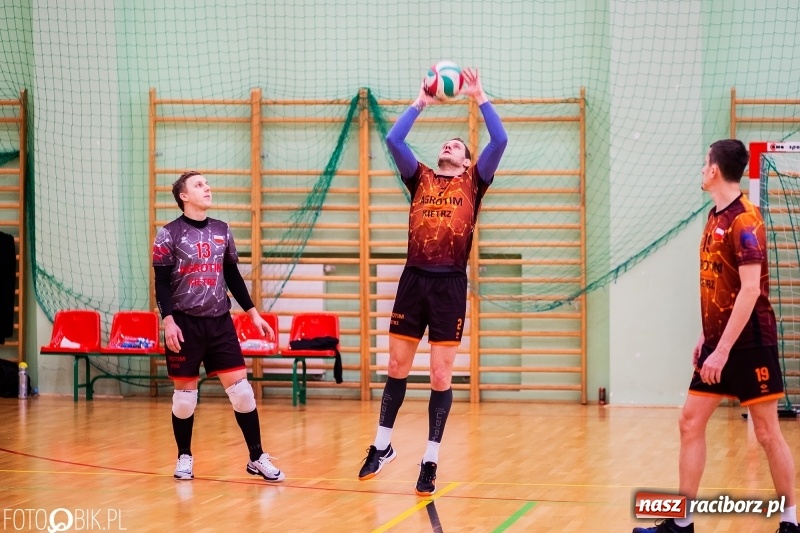 Zdjęcie w galerii na portalu naszraciborz.pl: RLPS: Gładkie zwycięstwo Leśnej Perły wiadomości z regionu