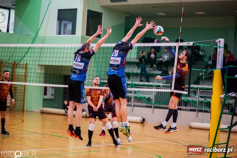 Zdjęcie w galerii na portalu naszraciborz.pl: RLPS: Gładkie zwycięstwo Leśnej Perły wiadomości z regionu