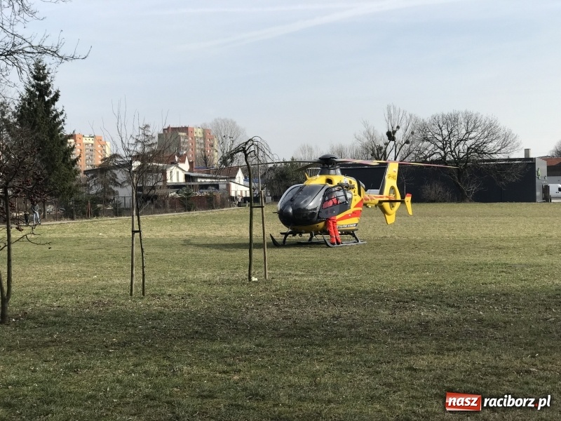 Zdjęcie w galerii na portalu naszraciborz.pl: Śmigłowiec LPR lądował dziś na ul. Czarnieckiego FOTO i WIDEO wiadomości z regionu