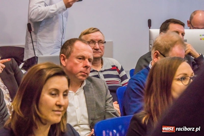 Zdjęcie w galerii na portalu naszraciborz.pl: Rakieta i czyste powietrze, czyli 100 dni prezydenta Dariusza Polowego  wiadomości z regionu