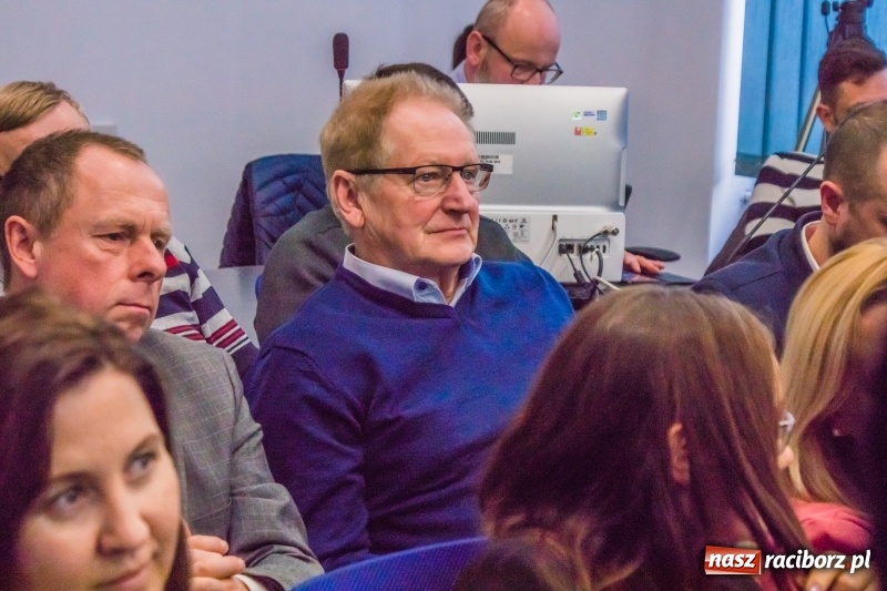 Zdjęcie w galerii na portalu naszraciborz.pl: Rakieta i czyste powietrze, czyli 100 dni prezydenta Dariusza Polowego  wiadomości z regionu