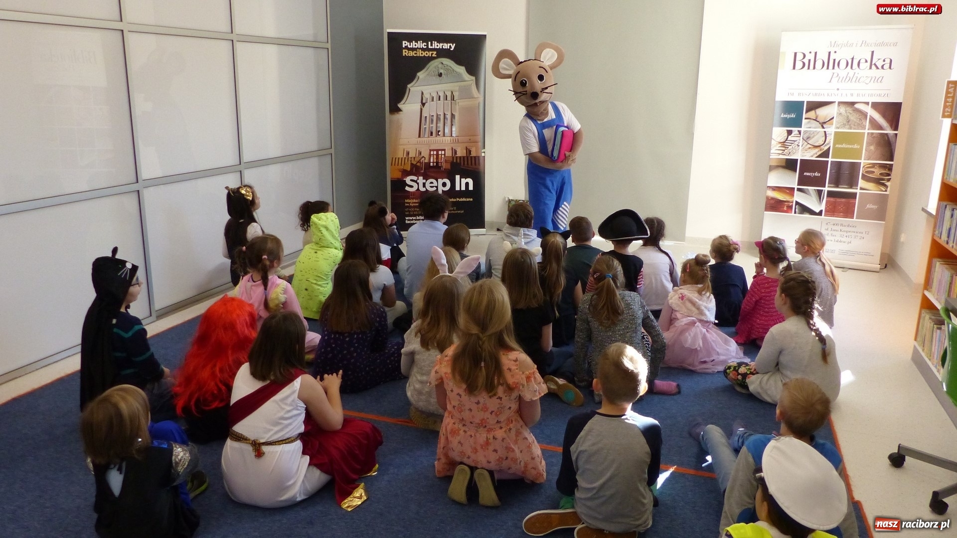 Zdjęcie w galerii na portalu naszraciborz.pl: Mądra Mysz gościem raciborskiej biblioteki wiadomości z regionu
