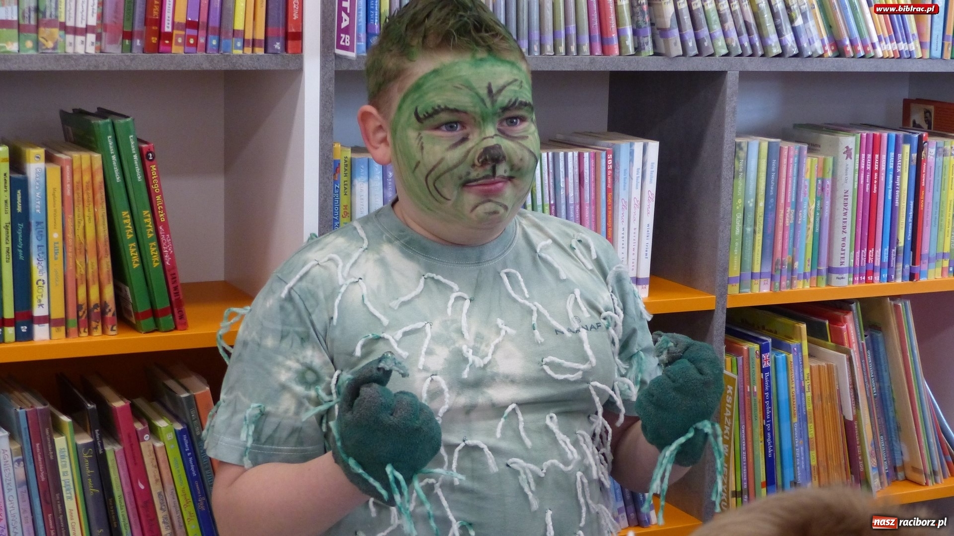 Zdjęcie w galerii na portalu naszraciborz.pl: Mądra Mysz gościem raciborskiej biblioteki wiadomości z regionu