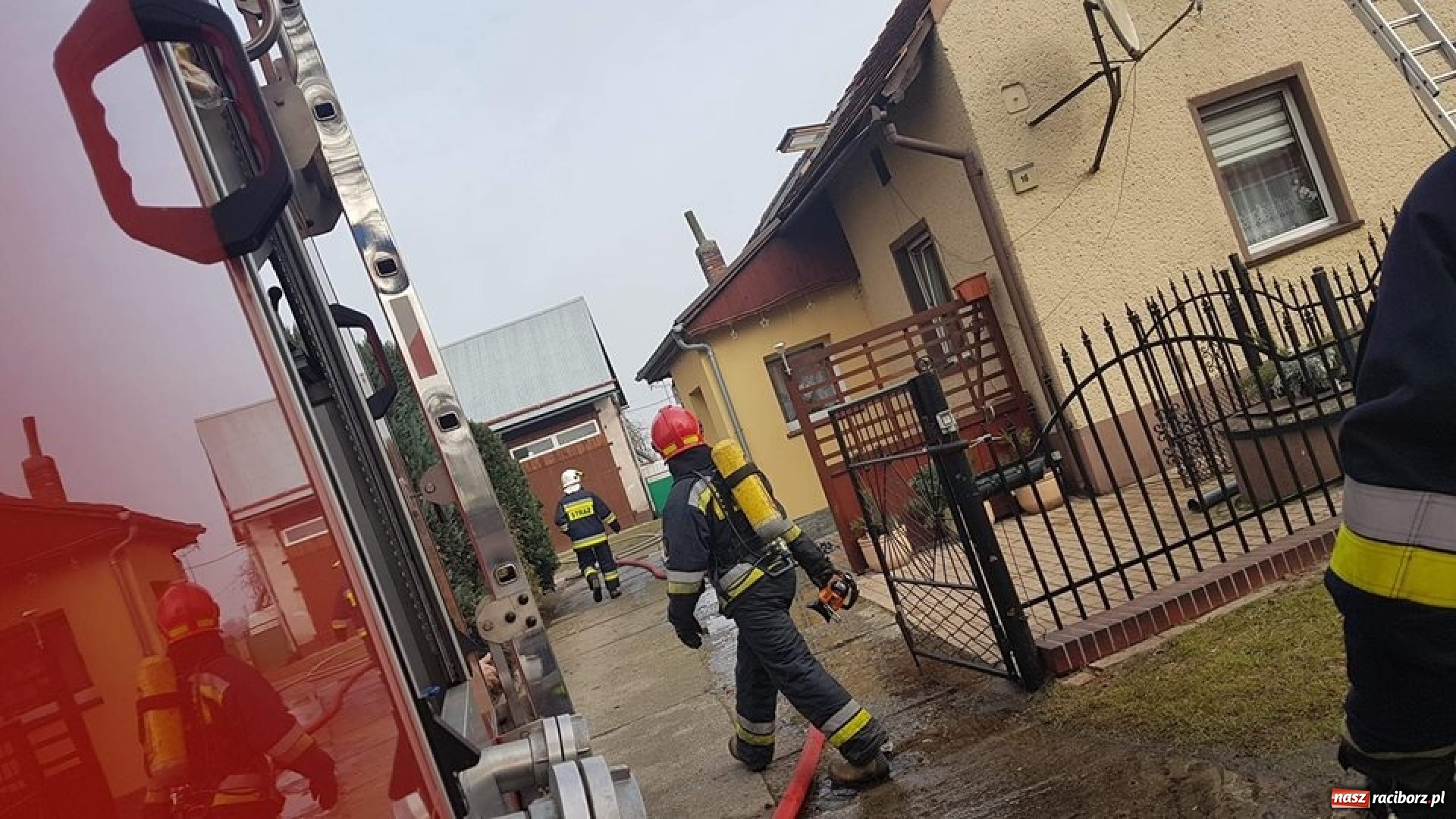 Zdjęcie w galerii na portalu naszraciborz.pl: Szybka interwencja strażaków uratowała dom FOTO wiadomości z regionu