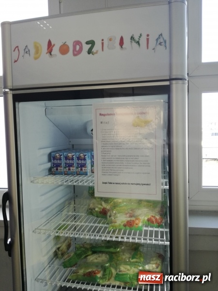 Zdjęcie w galerii na portalu naszraciborz.pl: JADŁODZIELNIA - nowy projekt społecznościowy w SP 1 na Ostrogu  wiadomości z regionu