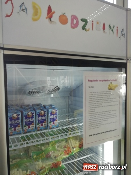 Zdjęcie w galerii na portalu naszraciborz.pl: JADŁODZIELNIA - nowy projekt społecznościowy w SP 1 na Ostrogu  wiadomości z regionu