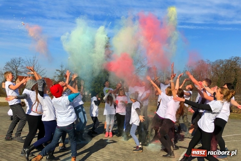 Zdjęcie w galerii na portalu naszraciborz.pl: Rumba i święty wulkan. Feryjna akcja ZHP  wiadomości z regionu