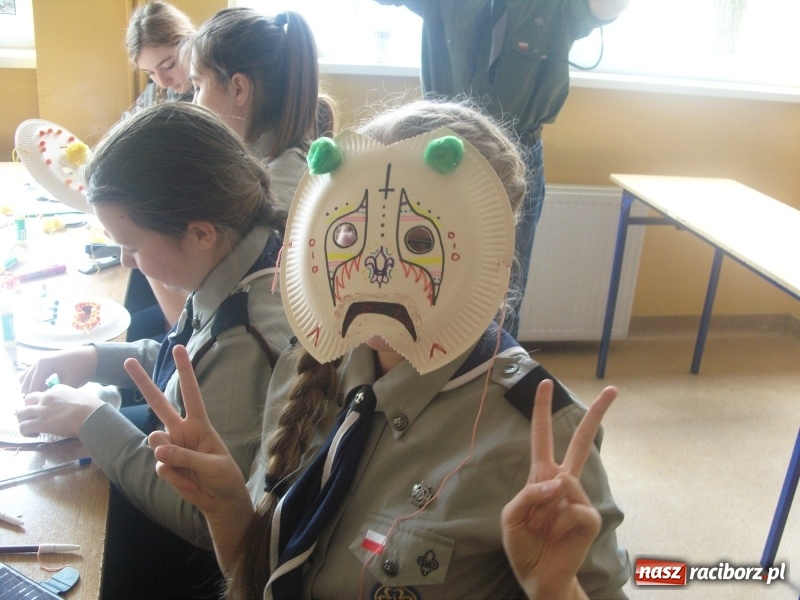 Zdjęcie w galerii na portalu naszraciborz.pl: Rumba i święty wulkan. Feryjna akcja ZHP  wiadomości z regionu