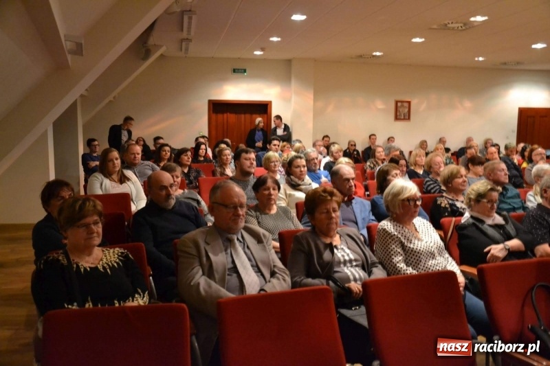 Zdjęcie w galerii na portalu naszraciborz.pl: Koncert Jimmy Burns’ Birthday Party na Zamku Piastowskim za nami  wiadomości z regionu