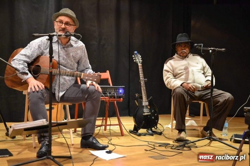 Zdjęcie w galerii na portalu naszraciborz.pl: Koncert Jimmy Burns’ Birthday Party na Zamku Piastowskim za nami  wiadomości z regionu