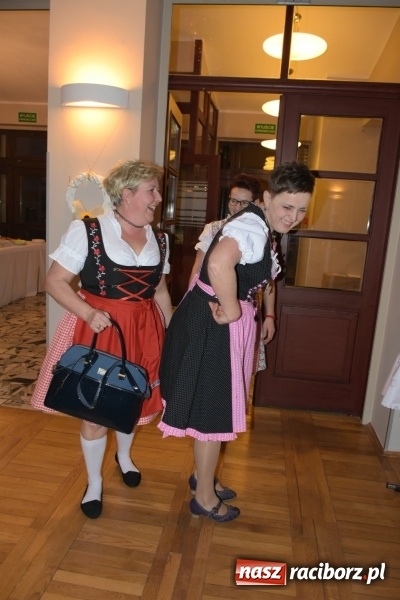 Zdjęcie w galerii na portalu naszraciborz.pl: Bez liczenia kalorii. Pół tysiąca pączków na tłustym czwartku w Tworkowie  wiadomości z regionu