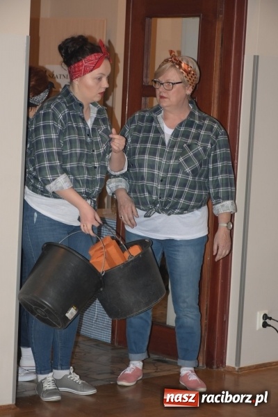 Zdjęcie w galerii na portalu naszraciborz.pl: Bez liczenia kalorii. Pół tysiąca pączków na tłustym czwartku w Tworkowie  wiadomości z regionu