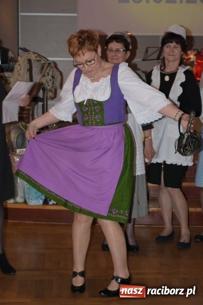 Zdjęcie w galerii na portalu naszraciborz.pl: Bez liczenia kalorii. Pół tysiąca pączków na tłustym czwartku w Tworkowie  wiadomości z regionu