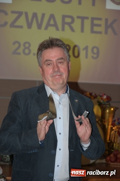 Zdjęcie w galerii na portalu naszraciborz.pl: Bez liczenia kalorii. Pół tysiąca pączków na tłustym czwartku w Tworkowie  wiadomości z regionu