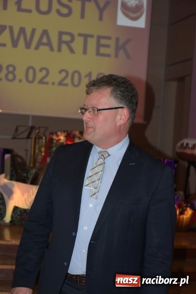 Zdjęcie w galerii na portalu naszraciborz.pl: Bez liczenia kalorii. Pół tysiąca pączków na tłustym czwartku w Tworkowie  wiadomości z regionu