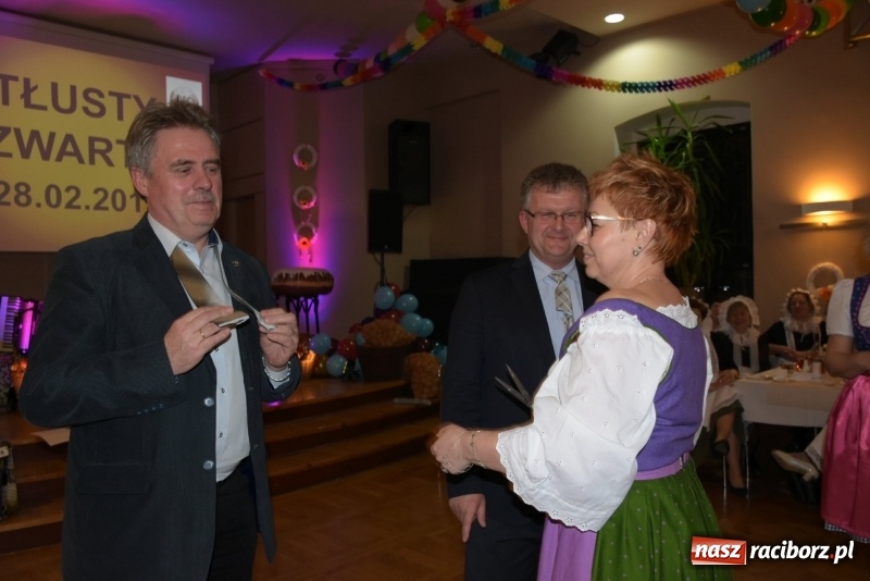 Zdjęcie w galerii na portalu naszraciborz.pl: Bez liczenia kalorii. Pół tysiąca pączków na tłustym czwartku w Tworkowie  wiadomości z regionu