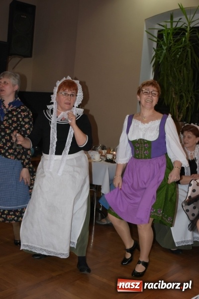 Zdjęcie w galerii na portalu naszraciborz.pl: Bez liczenia kalorii. Pół tysiąca pączków na tłustym czwartku w Tworkowie  wiadomości z regionu