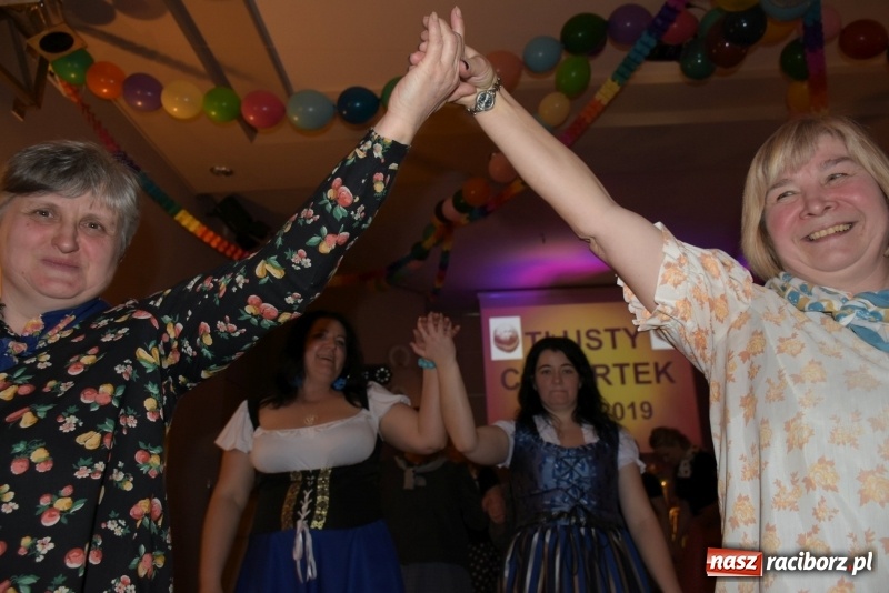 Zdjęcie w galerii na portalu naszraciborz.pl: Bez liczenia kalorii. Pół tysiąca pączków na tłustym czwartku w Tworkowie  wiadomości z regionu