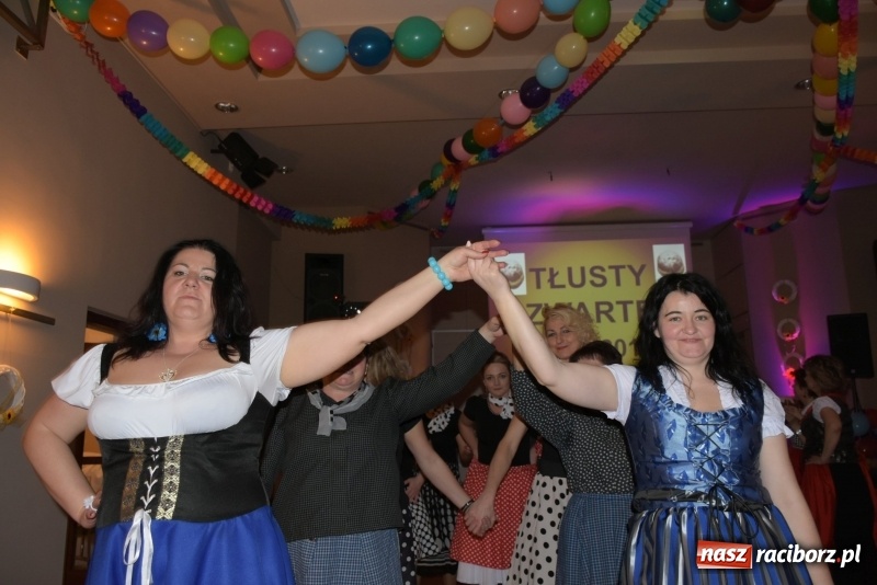 Zdjęcie w galerii na portalu naszraciborz.pl: Bez liczenia kalorii. Pół tysiąca pączków na tłustym czwartku w Tworkowie  wiadomości z regionu