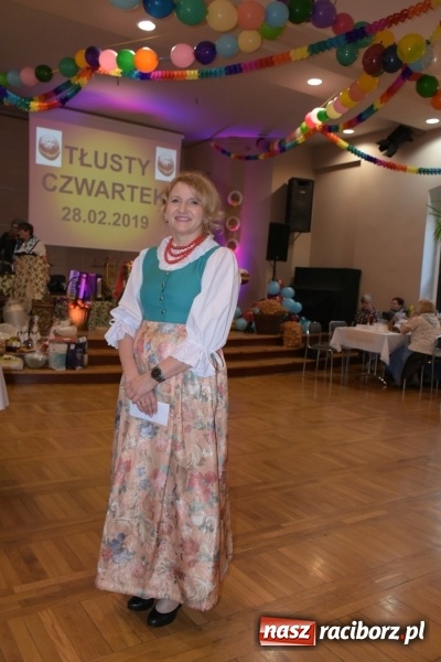 Zdjęcie w galerii na portalu naszraciborz.pl: Bez liczenia kalorii. Pół tysiąca pączków na tłustym czwartku w Tworkowie  wiadomości z regionu