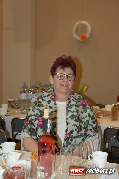 Zdjęcie w galerii na portalu naszraciborz.pl: Bez liczenia kalorii. Pół tysiąca pączków na tłustym czwartku w Tworkowie  wiadomości z regionu