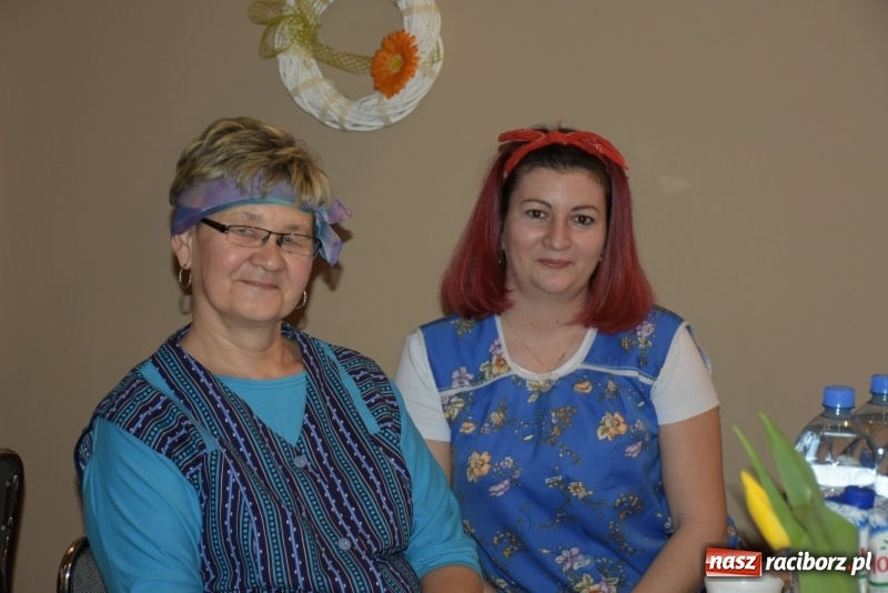 Zdjęcie w galerii na portalu naszraciborz.pl: Bez liczenia kalorii. Pół tysiąca pączków na tłustym czwartku w Tworkowie  wiadomości z regionu