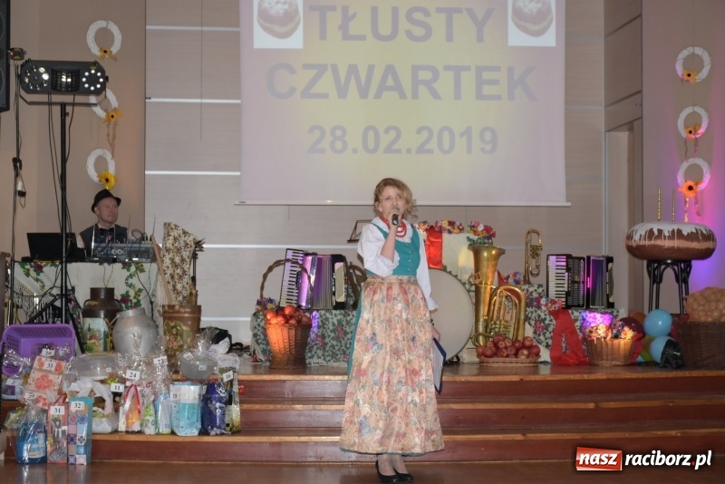 Zdjęcie w galerii na portalu naszraciborz.pl: Bez liczenia kalorii. Pół tysiąca pączków na tłustym czwartku w Tworkowie  wiadomości z regionu