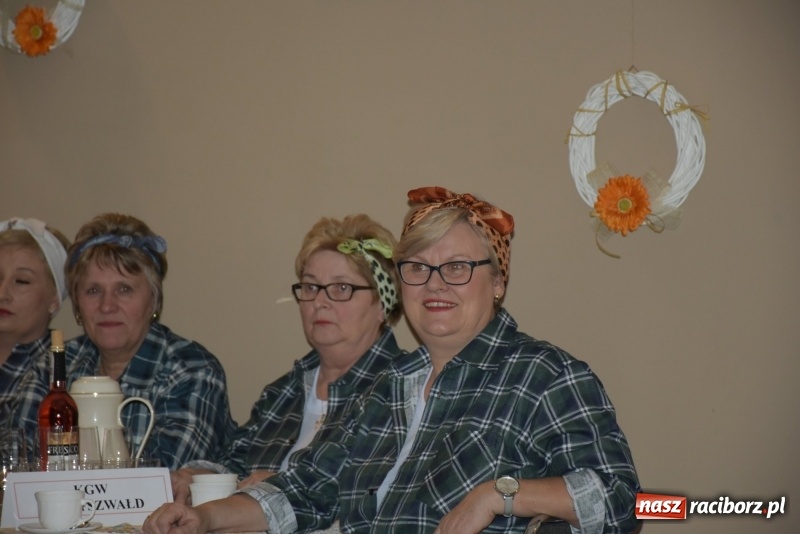 Zdjęcie w galerii na portalu naszraciborz.pl: Bez liczenia kalorii. Pół tysiąca pączków na tłustym czwartku w Tworkowie  wiadomości z regionu