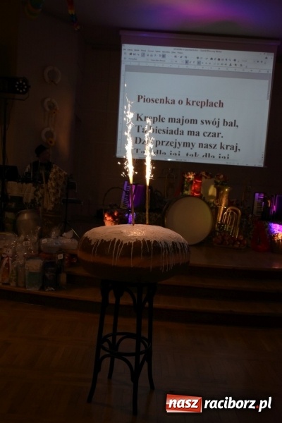 Zdjęcie w galerii na portalu naszraciborz.pl: Bez liczenia kalorii. Pół tysiąca pączków na tłustym czwartku w Tworkowie  wiadomości z regionu