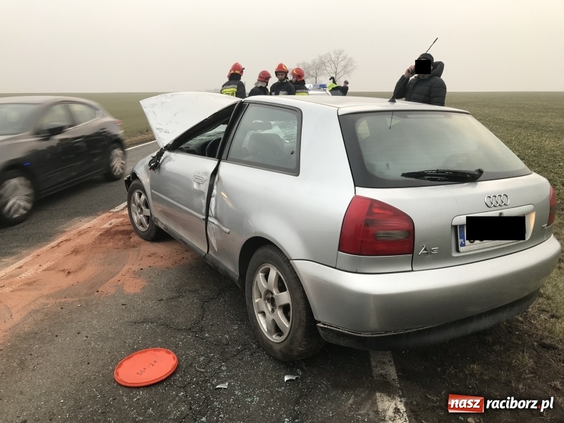 Zdjęcie w galerii na portalu naszraciborz.pl: Dachowanie audi na trasie Żerdziny-Kornice [FOTO] wiadomości z regionu