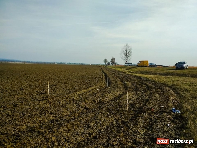 Zdjęcie w galerii na portalu naszraciborz.pl: W Krzyżanowicach budują ścieżkę rowerową wzdłuż DK 45 [foto] wiadomości z regionu