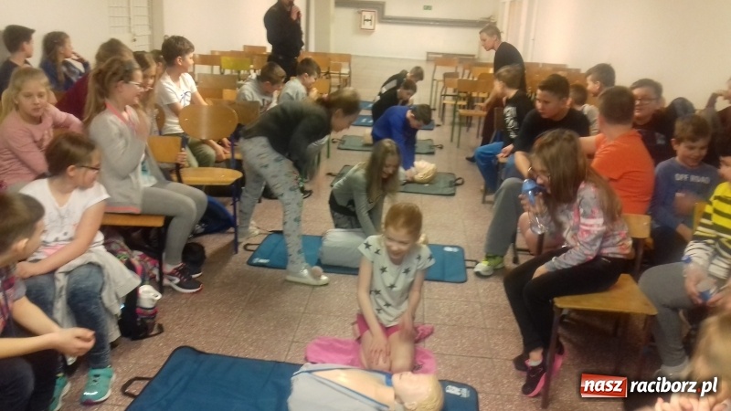 Zdjęcie w galerii na portalu naszraciborz.pl: Ogólnopolska akcja edukacyjno-prewencyjna Nie dla Czadu w SP 15 wiadomości z regionu