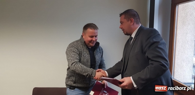 Zdjęcie w galerii na portalu naszraciborz.pl: Umowa na remont ul. Łąkowej i Kościuszki podpisana  wiadomości z regionu
