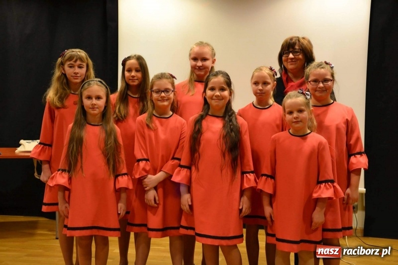 Zdjęcie w galerii na portalu naszraciborz.pl: Na Zamku Piastowskim świętowano jubileusz 25-lecia raciborskiej Germanistyki  wiadomości z regionu